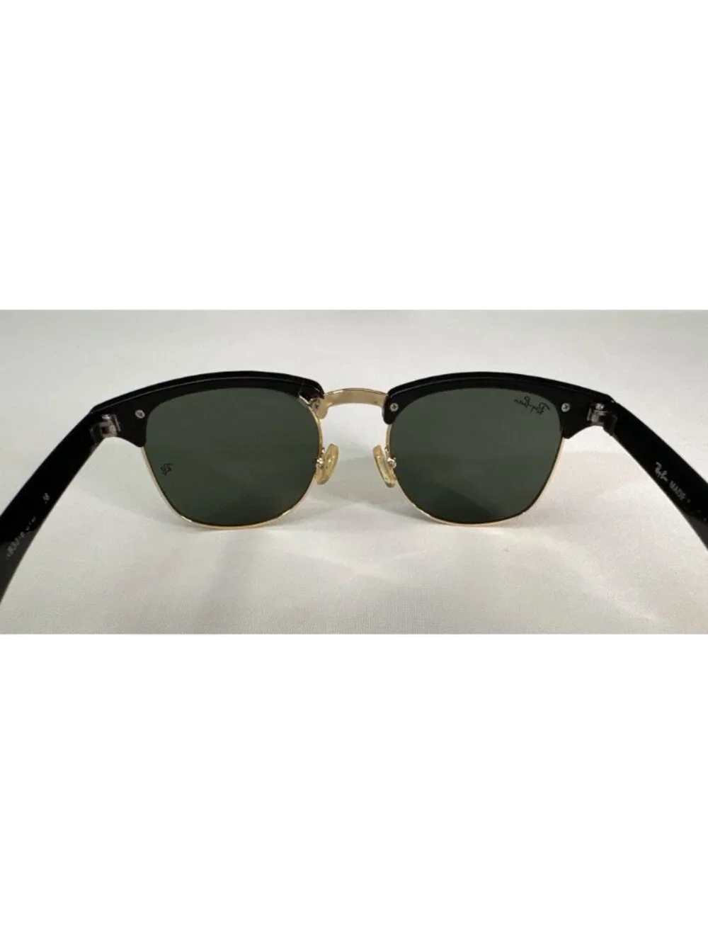 Ray-Ban Clubmaster Sunglasses Black Frame Gold Trim Green Lenses with Brown Case - Picture 10 of 16